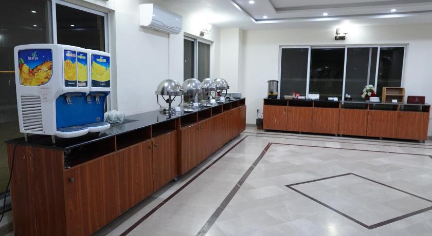 GRAND MILLENNIUM HOTEL LAHORE - image 4