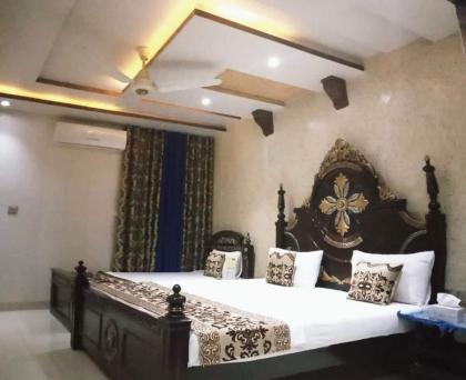 Grand Palace Hotel - image 4