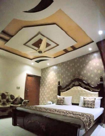 Grand Palace Hotel - image 7