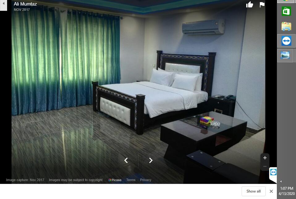 POOL & PARK RESORTS - image 7