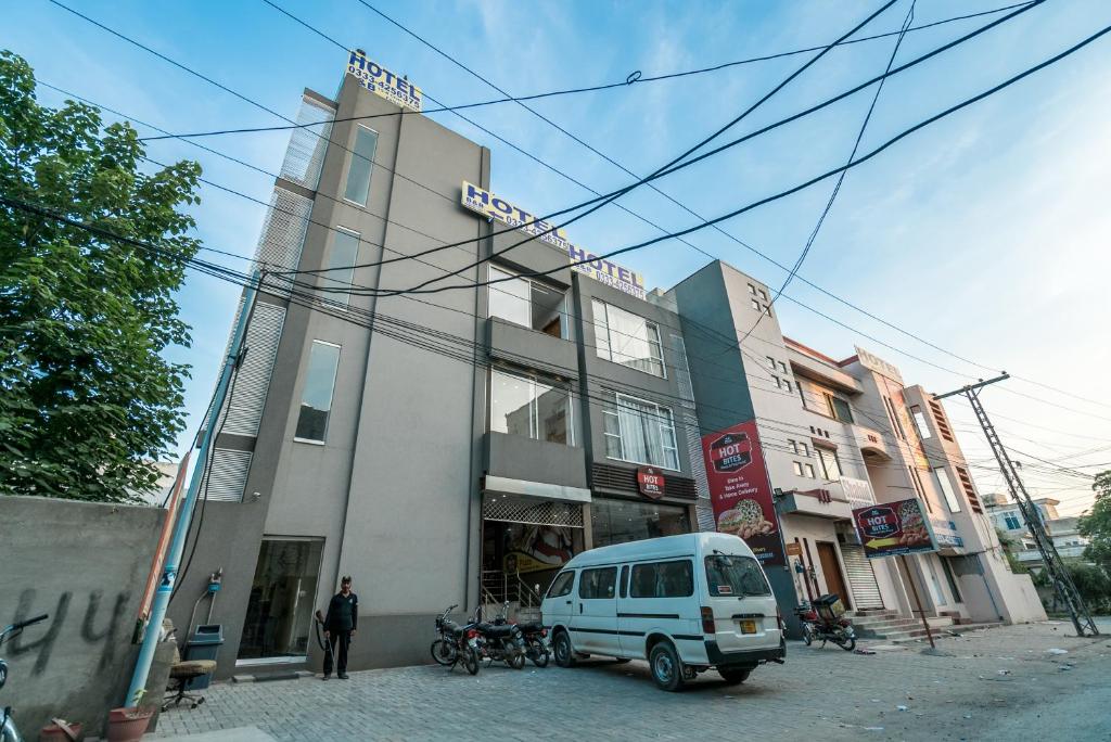 BnB Hotel - image 2