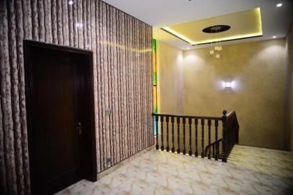 Hotel 12J - image 15