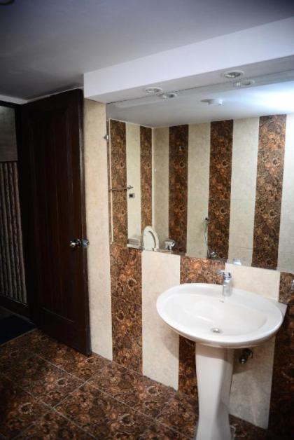 Hotel 12J - image 19