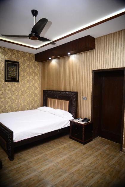 Hotel 12J - image 3