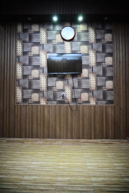 Hotel 12J - image 9