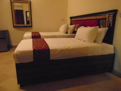 Lotus 1 Hotel - image 1