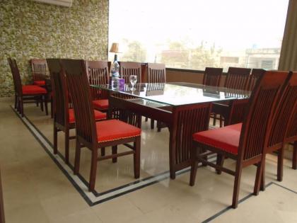 Lotus 1 Hotel - image 3