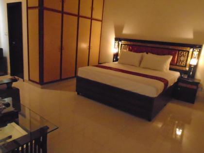 Lotus 1 Hotel - image 4