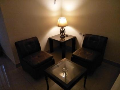 Royalton Inn Hotel - image 3