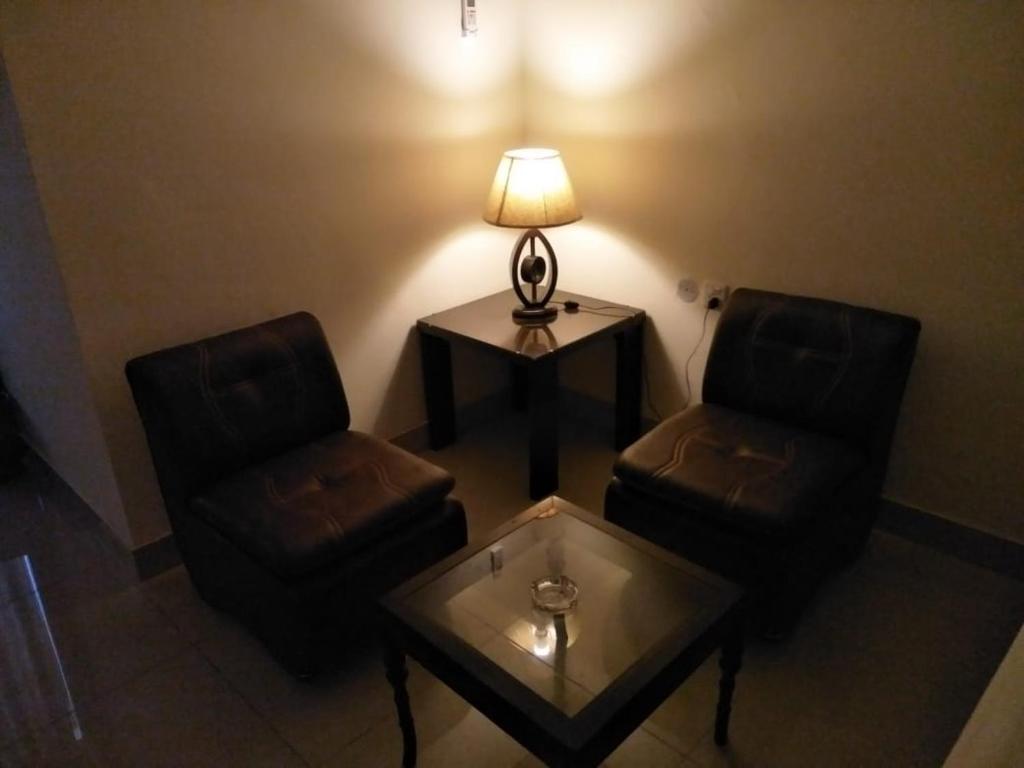 Royalton Inn Hotel - image 3
