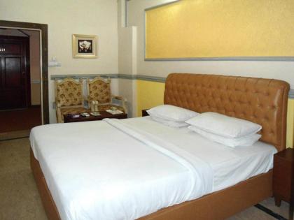 Hotel Mayfair Inn - image 10
