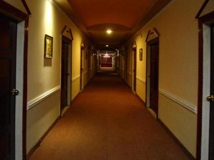 Hotel Mayfair Inn - image 18
