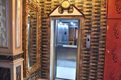 Hotel Mayfair Inn - image 19