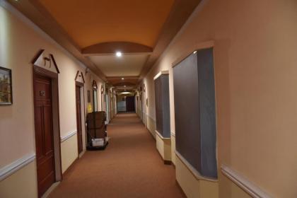 Hotel Mayfair Inn - image 20