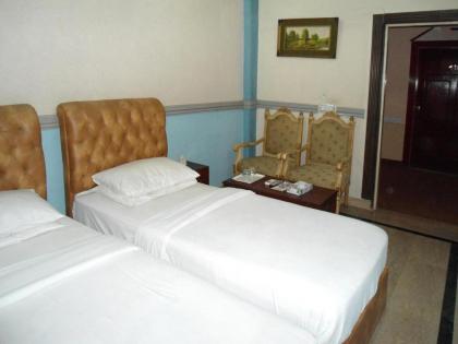 Hotel Mayfair Inn - image 5