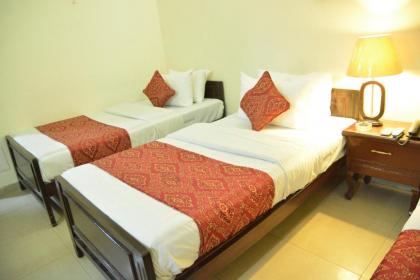Mars Hotel Lahore - image 10
