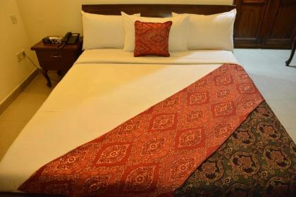 Mars Hotel Lahore - image 11
