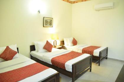 Mars Hotel Lahore - image 18