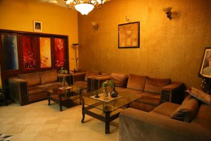 Hotel Sweet Inn - image 11