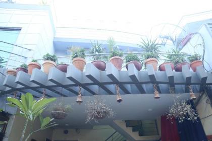 Hotel Sweet Inn - image 12