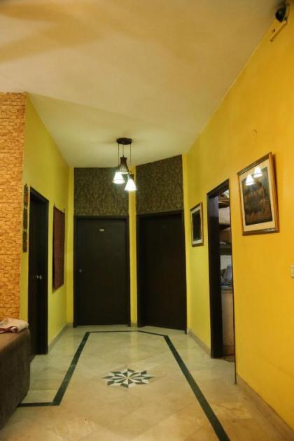 Hotel Sweet Inn - image 9
