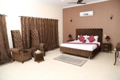 Westin Suites Guest House - image 19