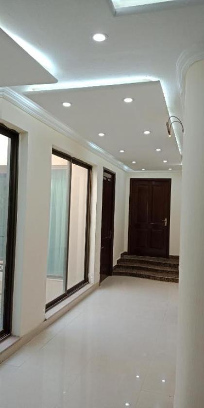 Westin Suites Guest House - image 3