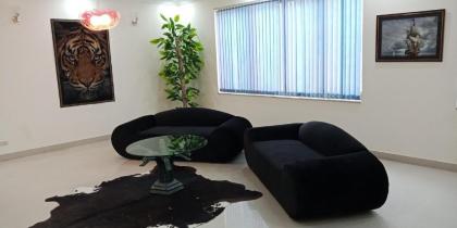 Westin Suites Guest House - image 4