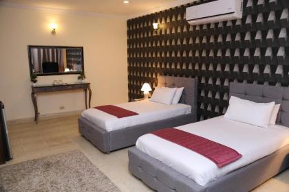 Westin Suites Guest House - image 6