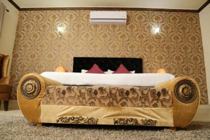 Westin Suites Guest House - image 9