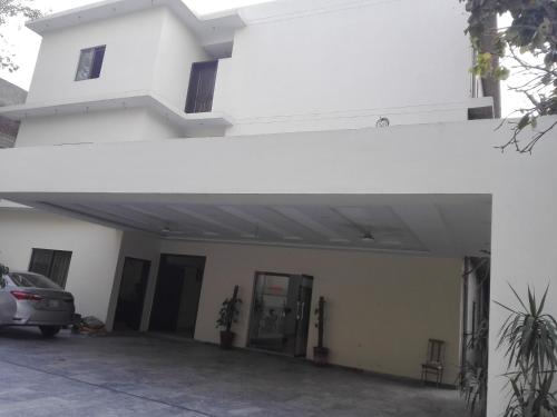Royalton Inn Hotel - main image