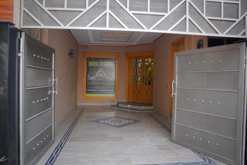 Safari Royal Hotel - image 3