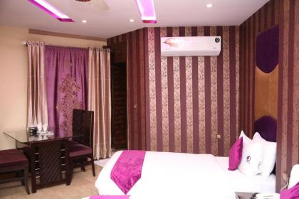Hotel Premier Inn Gulberg - image 12