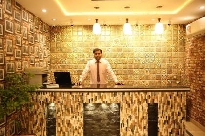 Hotel Premier Inn Gulberg - image 4
