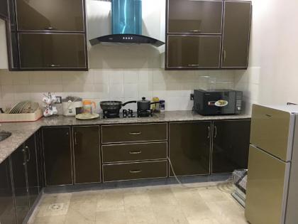 Spacious Apartment in Johar Town - image 12