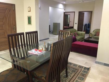 Spacious Apartment in Johar Town - image 7