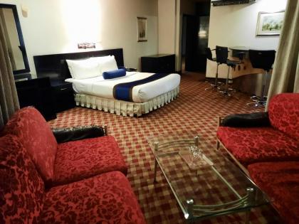 Al safina Hotel - image 1
