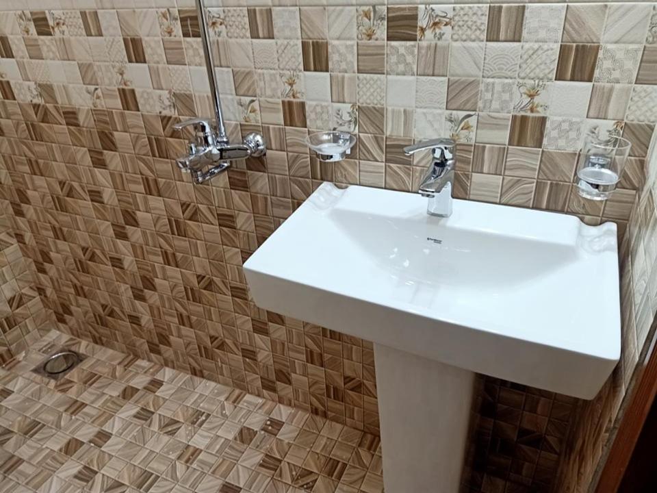 Al Burhan Express Hotel - image 3