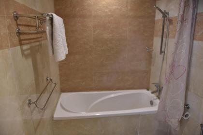 Shalimar Tower Hotel Lahore - image 14