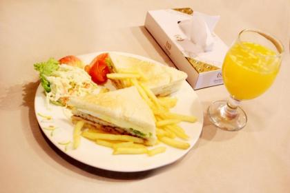 Shalimar Tower Hotel Lahore - image 27