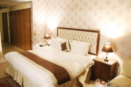 Shalimar Tower Hotel Lahore - image 3