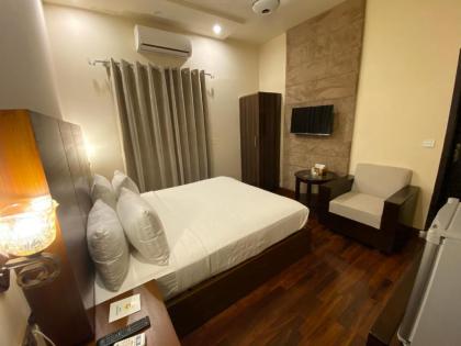 Shelton Rezidor Lahore - image 3