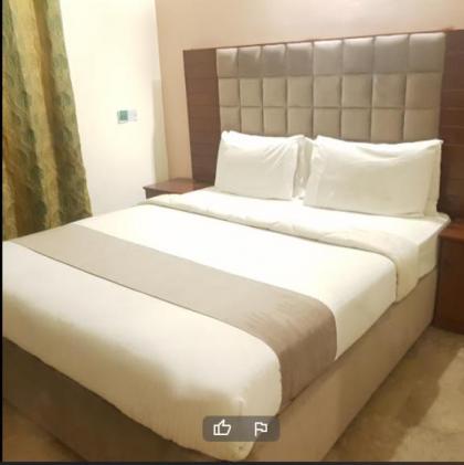 Hotel Sherition 1 - image 2