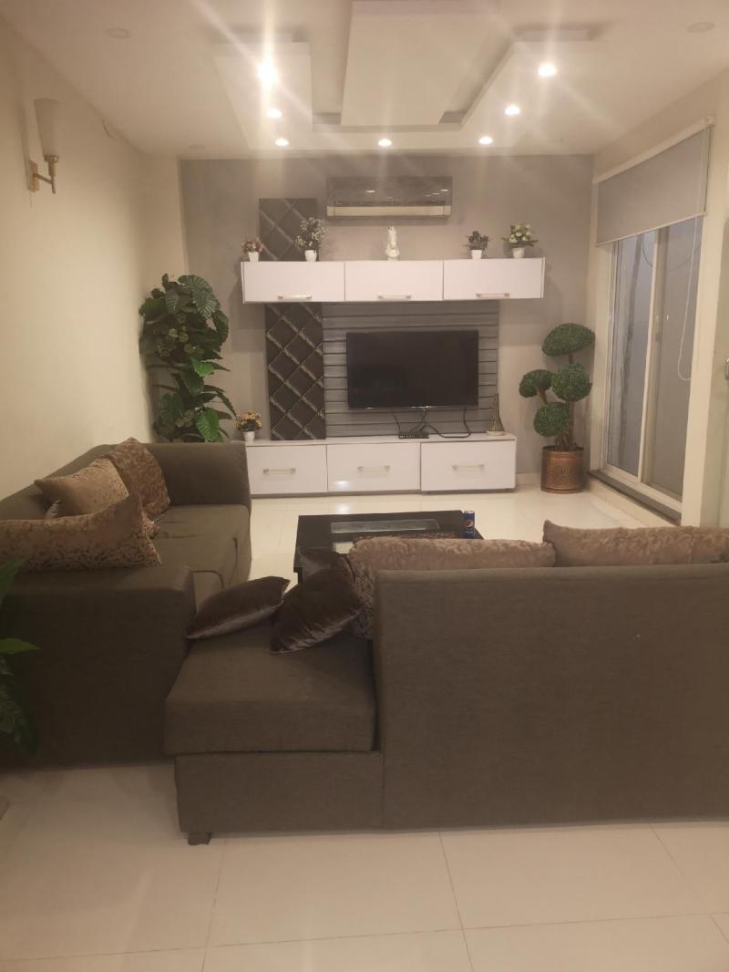 Luxury studio furnished apartment - main image