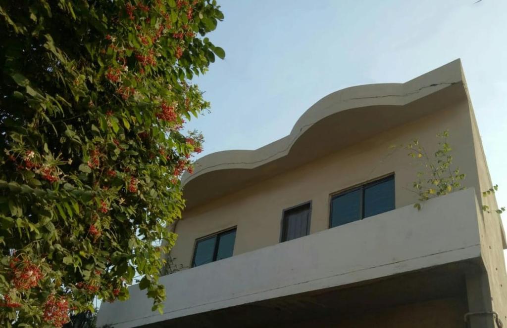 Charming Suite - Entire House Near Lahore Airport - image 4