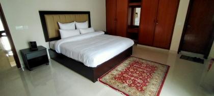 Hotel Gulberg Grand - image 3
