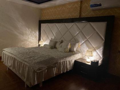 Burj Al Bahria Town Luxury Suites - image 12