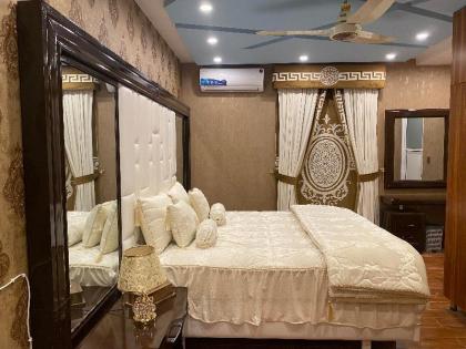 Burj Al Bahria Town Luxury Suites - image 7