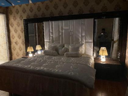 Burj Al Bahria Town Luxury Suites - image 9