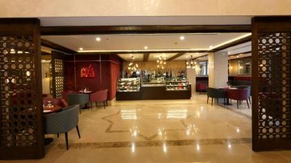 Ramada by Wyndham Lahore Gulberg II - image 18